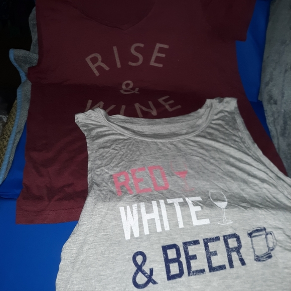 Set of 2 women's wine Tees - Picture 1 of 4